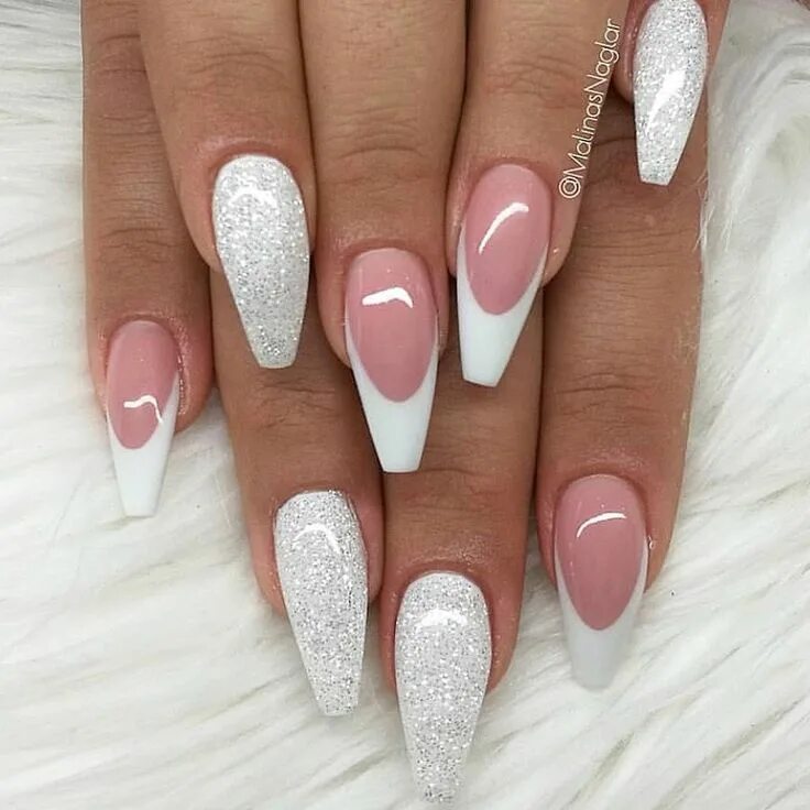 Красивый френч маникюр на длинные Bold and stylish elegant Long White coffin nail IDEAS Nails, White coffin nails,