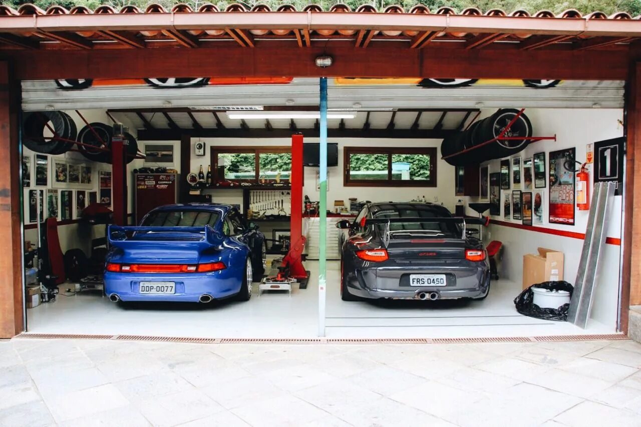 Красивый гараж своими руками фото TCL hot shizz (post your pics) Garage interior, Cool garages, Garage house