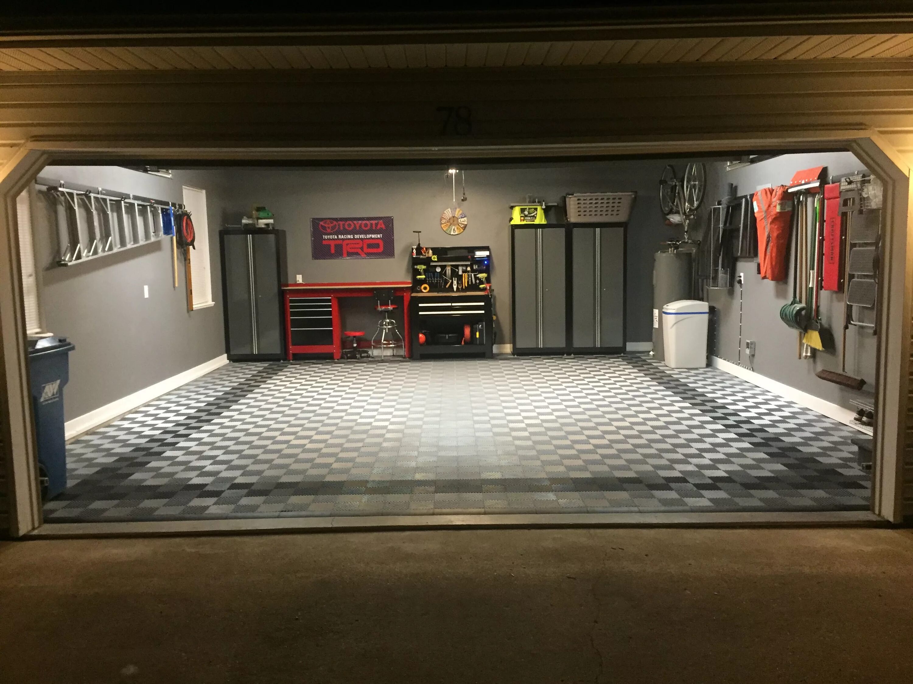 Красивый гараж внутри фото After TrueLock HD Garage Floor Tiles #GarageFlooring #GarageFloorTile http://www