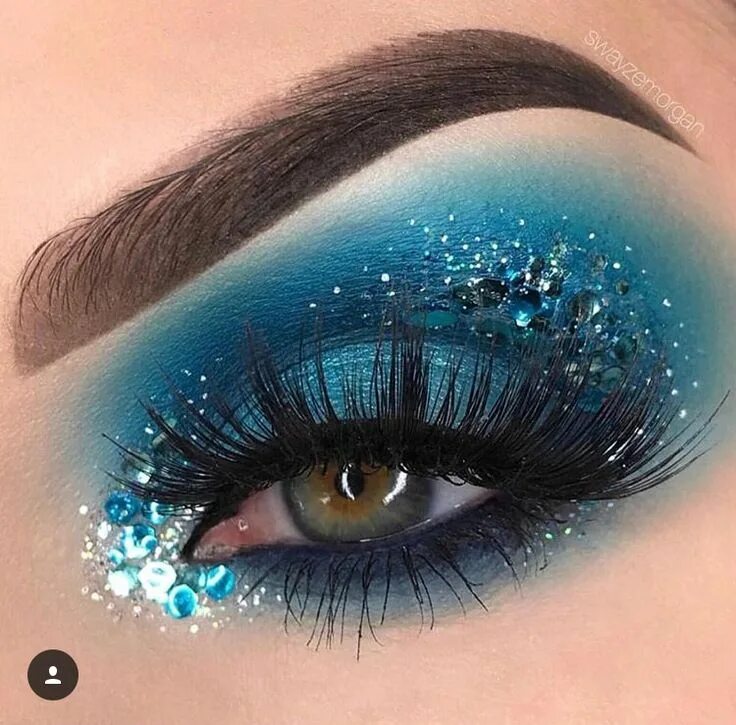 Красивый голубой макияж Pin by Brilliant Sisters on Make-up Colorful eye makeup, Eye makeup pictures, Ey