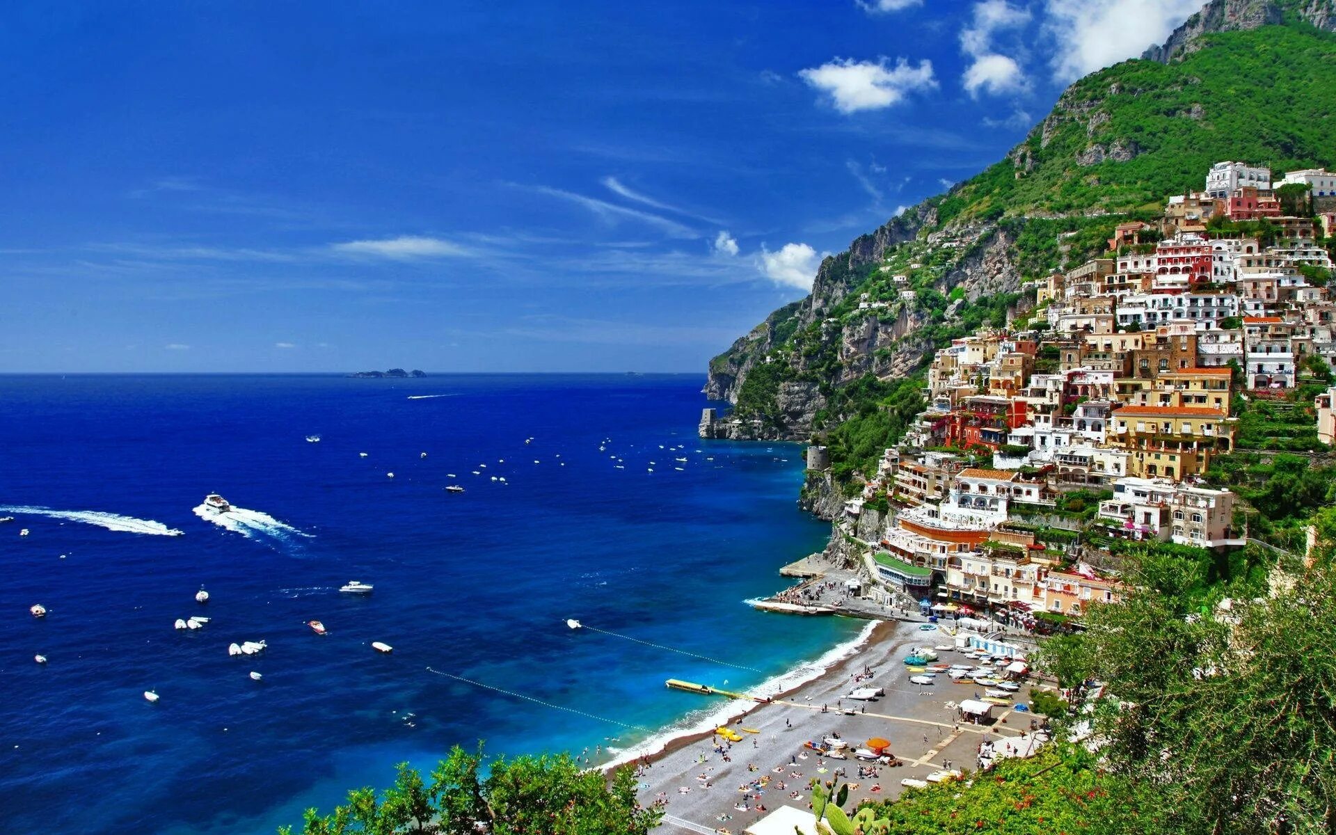 Красивый город красивым морем фото Download Capri Italy Beach Front Wallpaper Wallpapers.com