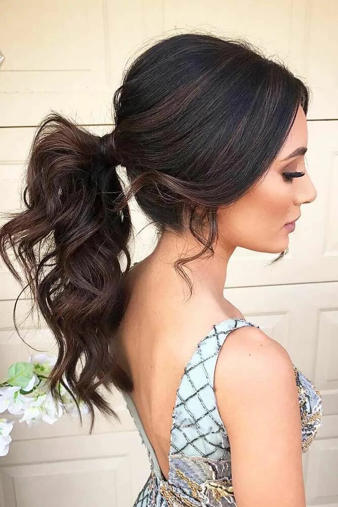 Красивый хвост прическа вечерняя 16 Chic Valentines Day Hairstyles For Every Hair Length Formal hairstyles for lo