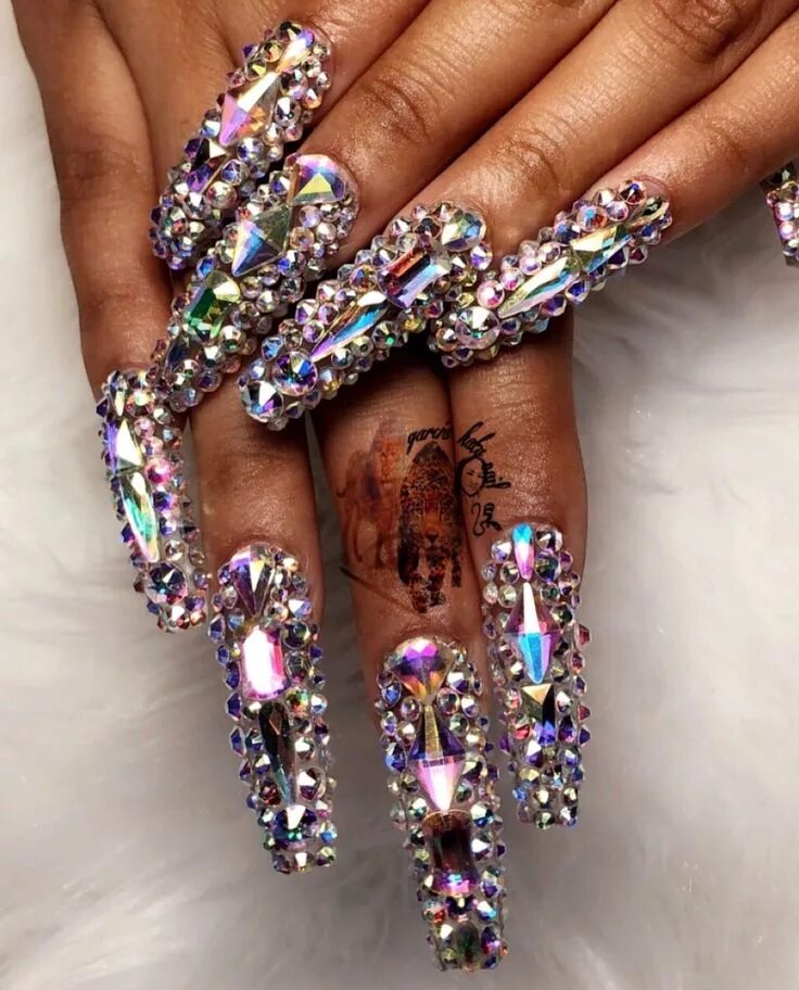 Красивый и необычный маникюр Skin Care Tips That Everyone Should Know (With images) Shiny nails designs, Blin