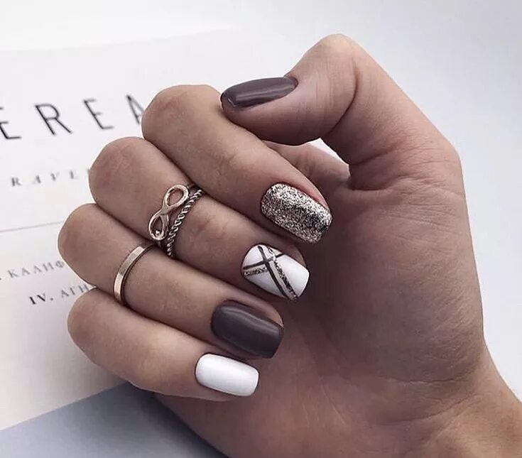 Красивый интеллигентный маникюр Épinglé par jkooki sur manicure Idées vernis à ongles, Vernis à ongles, Idee ong