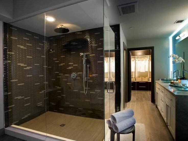 Красивый интерьер душевой комнаты Rooms Viewer Bathroom remodel shower, Bathroom design, Bathroom shower tile