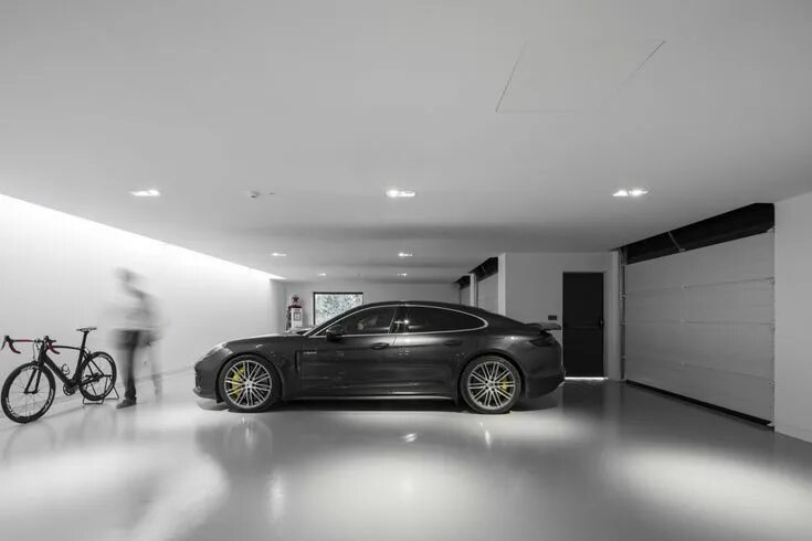 Красивый интерьер гаража The Drool-Worthiest Modern Garage Garage design interior, Modern garage, Luxury 