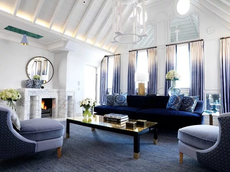 Красивый интерьер гостиной Best Interior Designers In the UK You Need To Know Ombre interior, Blue living r