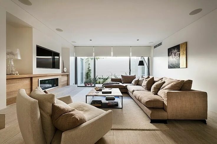 Красивый интерьер гостиной фото Ozone Residence by Swell Homes HomeAdore Modern family rooms, Living room design