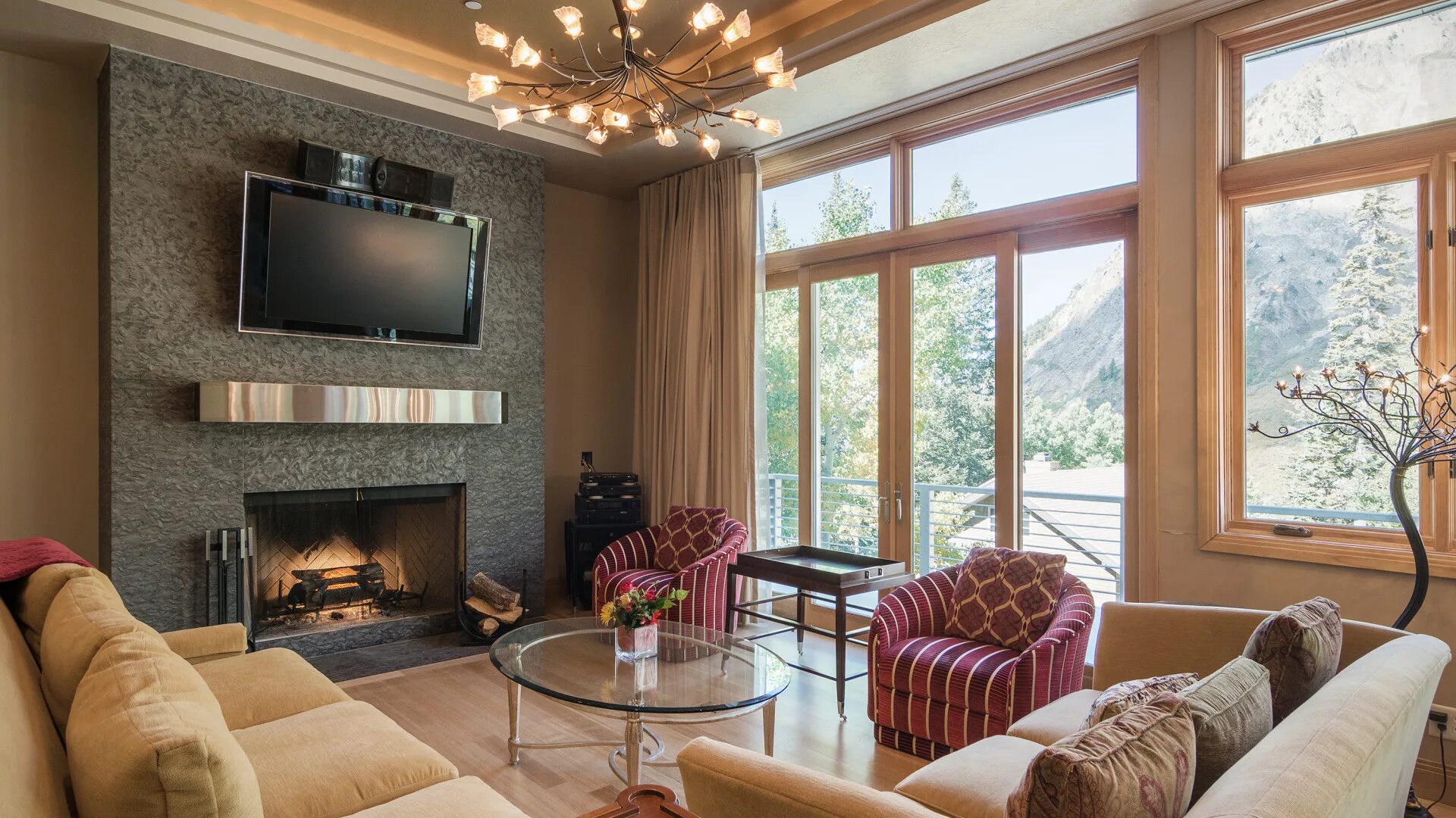 Красивый интерьер гостиной в доме Download wallpaper room, interior, fireplace, living room, section interior in r