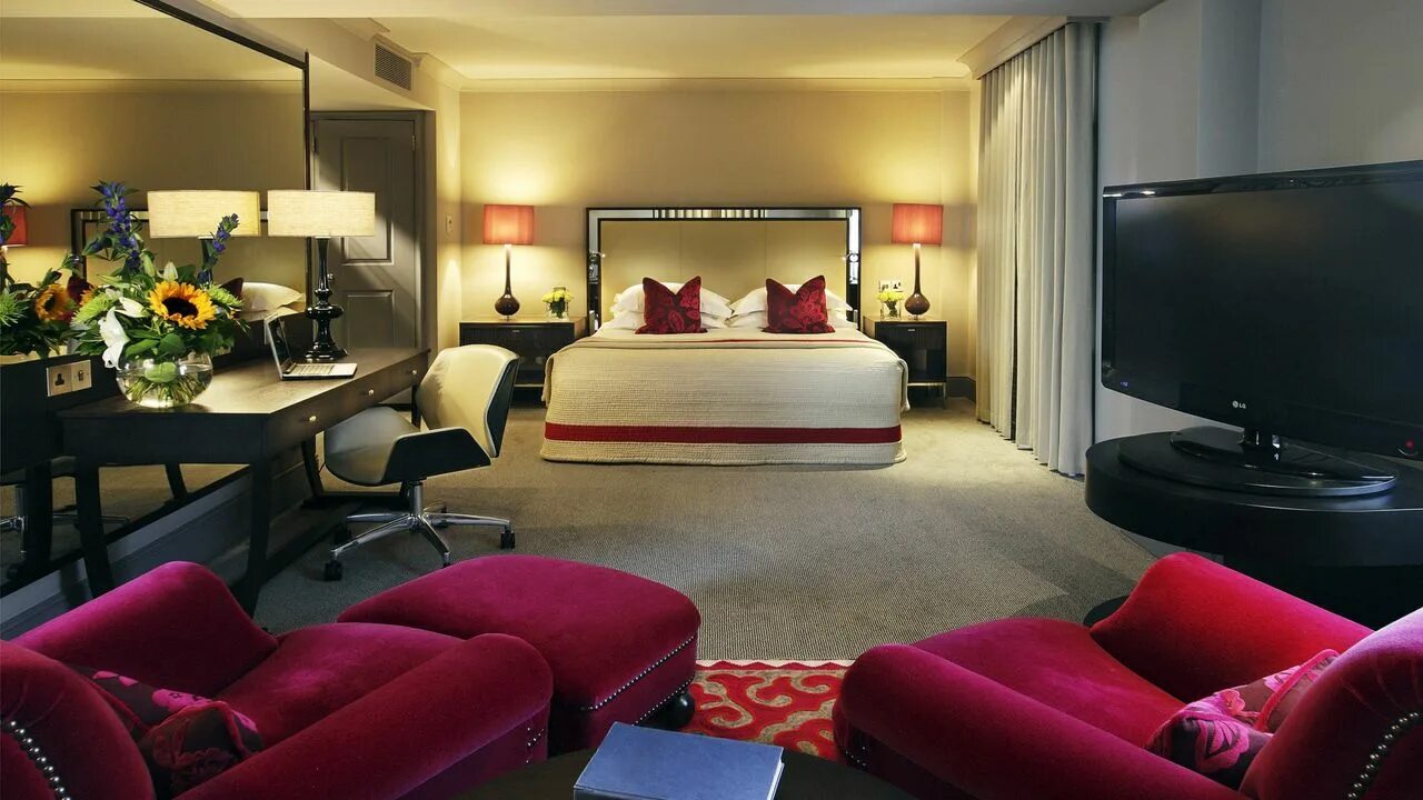 Красивый интерьер комнаты Wallpaper bedroom, bed, chair, comfort, style hd, picture, image