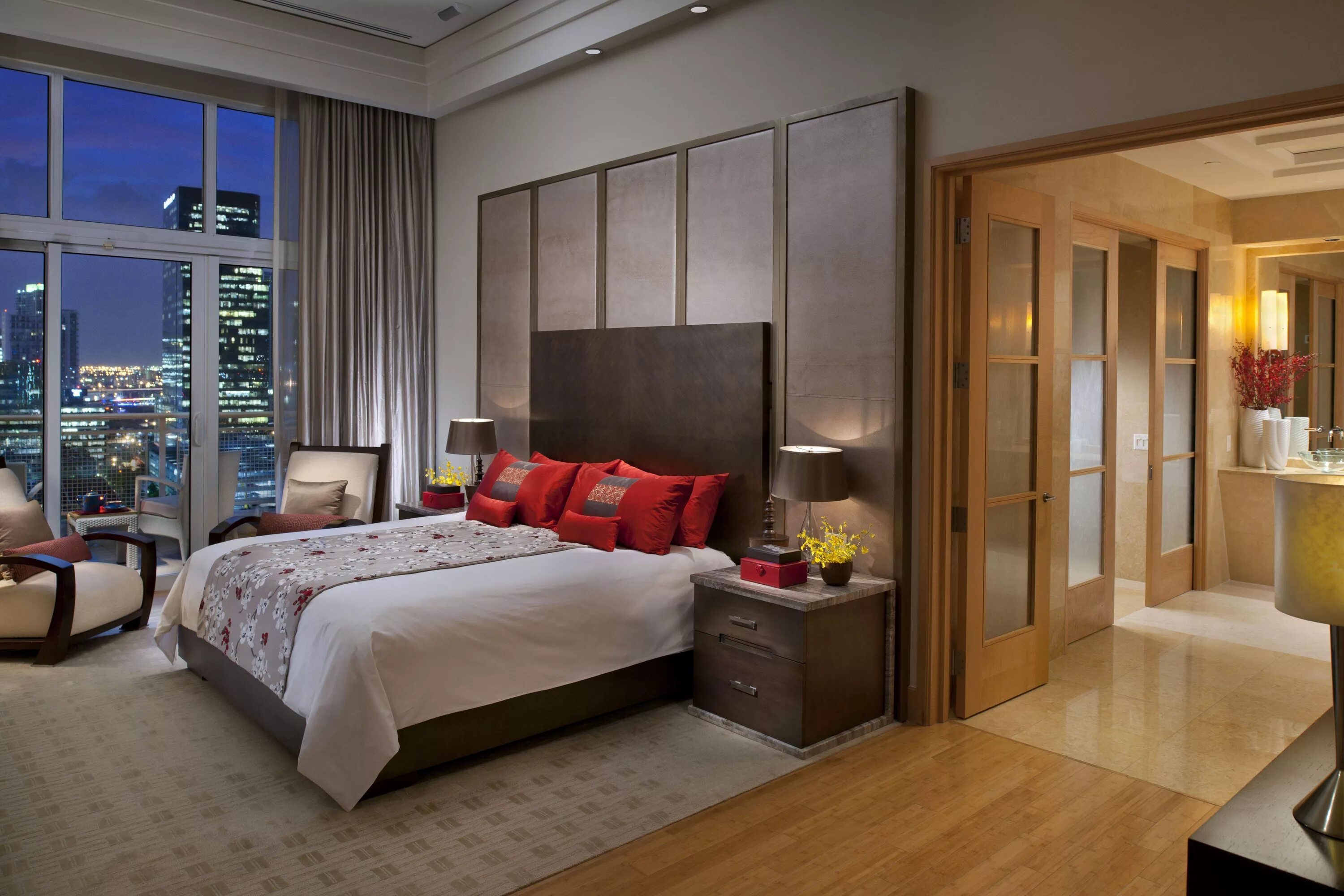 Красивый интерьер комнаты фото Top Five Presidential Suites in Miami - Haute Living