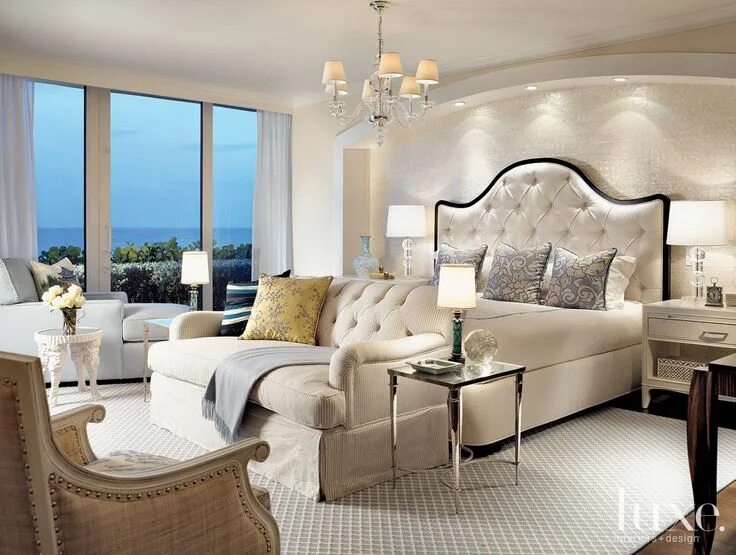 Красивый интерьер комнаты фото HOME TOURS Archives - Luxe Interiors + Design Grey bedroom design, Beach style b