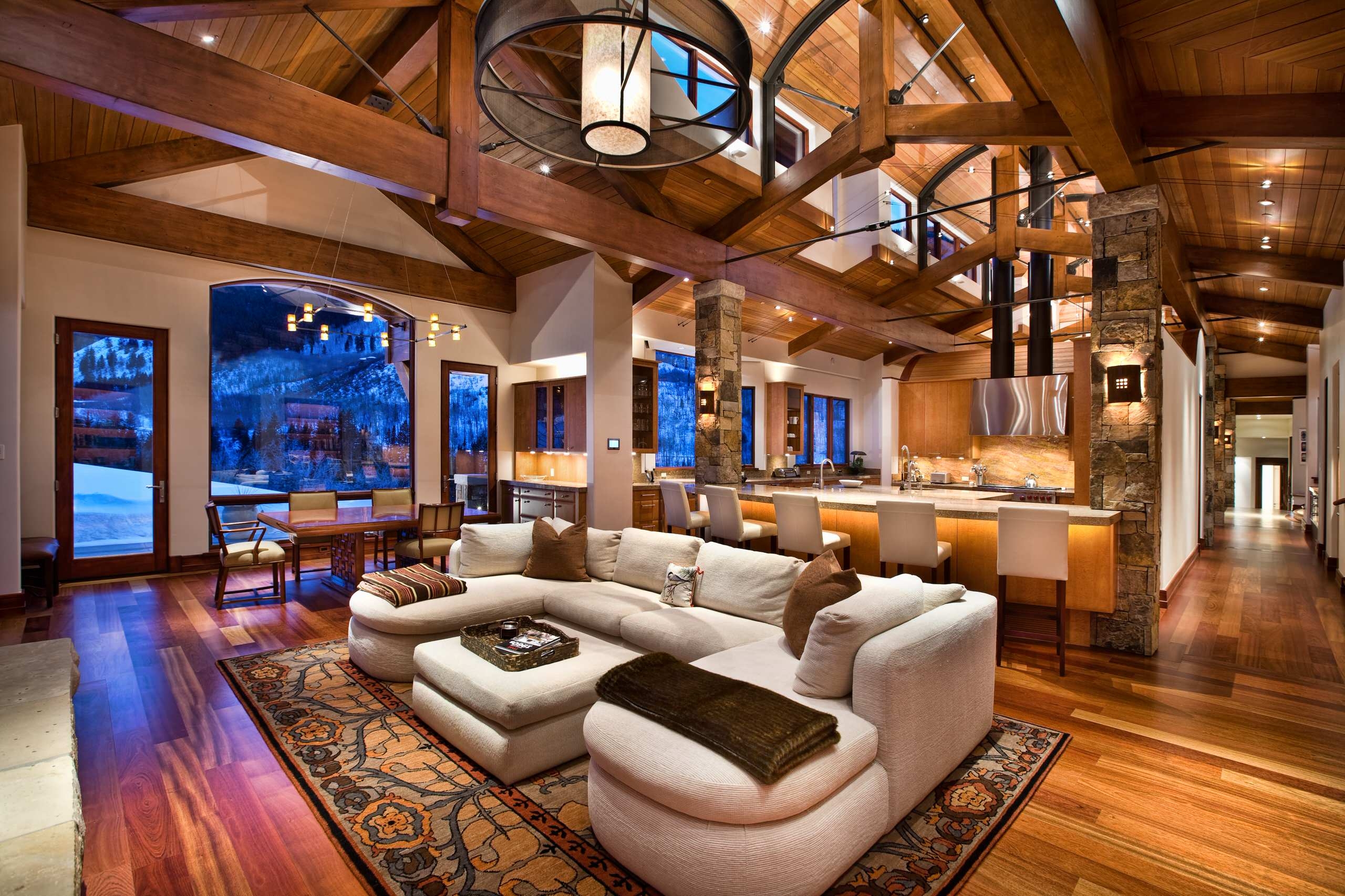 Красивый интерьер коттеджа внутри фото 30 Sectional Living Room Ideas to Divide It with Style - Foter