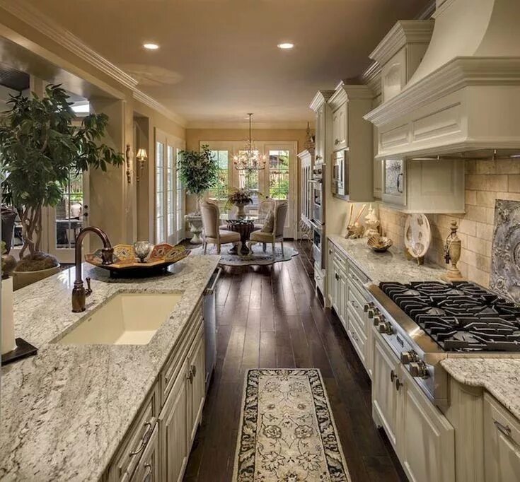 Красивый интерьер кухни в частном доме 44 Incredible French Country Kitchen Design Ideas - LuvlyDecor Country kitchen d