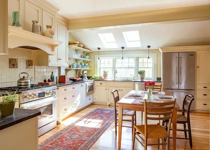 Красивый интерьер кухни в доме Kitchen Renovations - Interior Design Farmhouse kitchen design, Kitchen remodel,