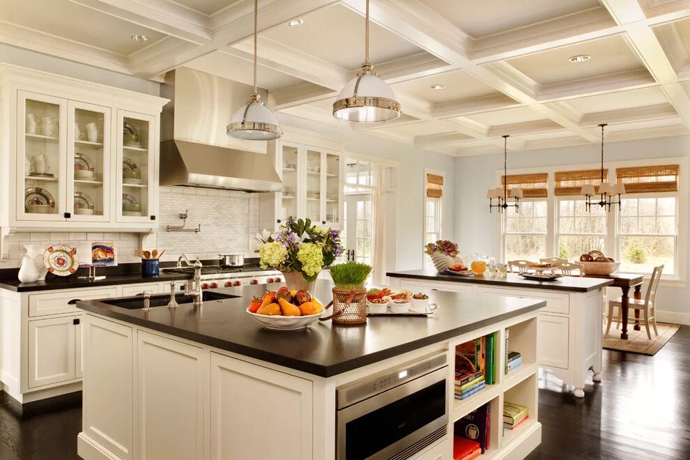 Красивый интерьер кухни в доме Traditional Kitchen - Классический - Кухня - Портленд Houzz Россия