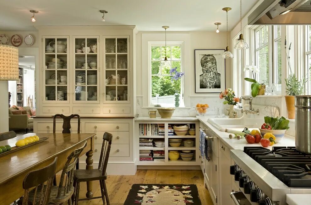 Красивый интерьер кухни в доме фото Kitchen Transformation - Кантри - Кухня - Берлингтон - от эксперта Smith & Vansa