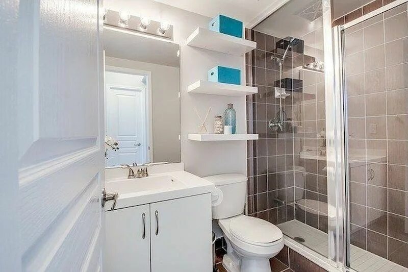 Красивый интерьер маленькой ванны Creative Storage Ideas For A Your Small Bathroom 26 Small bathroom layout, Bathr