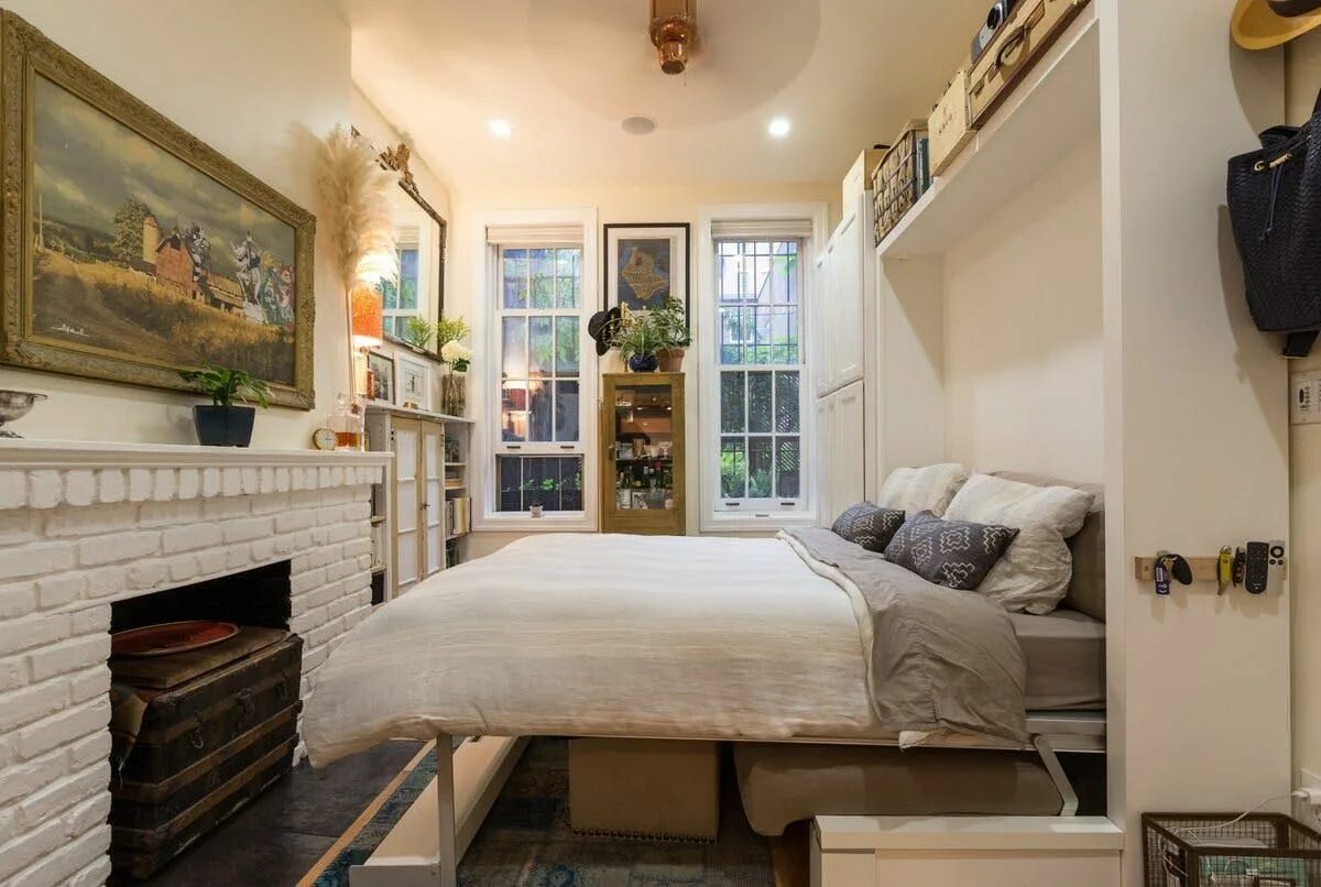 Красивый интерьер небольших комнат 10 Stylish Murphy Bed Chests That Are Perfect for Small Spaces Murphy bed plans,