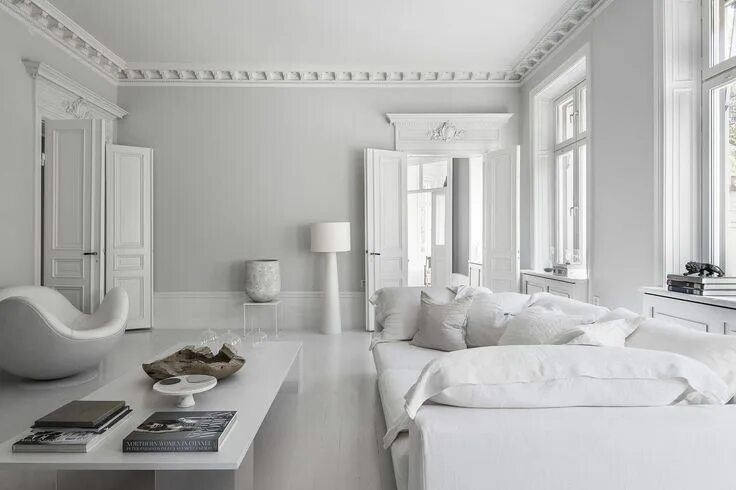 Красивый интерьер в белом цвете Classy home in black and white - COCO LAPINE DESIGN White interior, Living room 