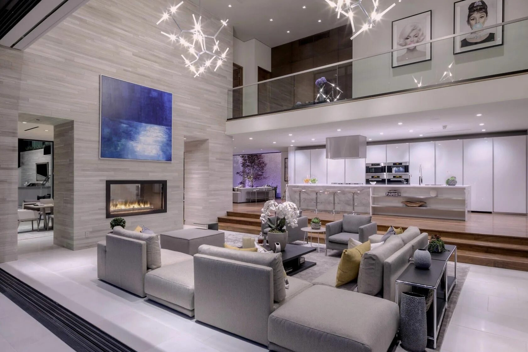 Красивый интерьер в современном стиле Home of the Day: A polished contemporary in Hollywood Hills West Luxury living r