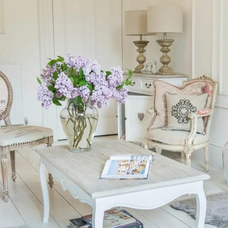 Красивый интерьер в стиле прованс The colorful luxury of a shabby chic interior: 2021-2022 trends - Hackrea Shabby