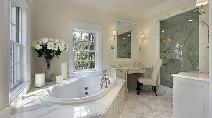 Красивый интерьер в ванной комнате фото Pin by nat weikun on ванная White bathroom designs, White master bathroom, Bathr