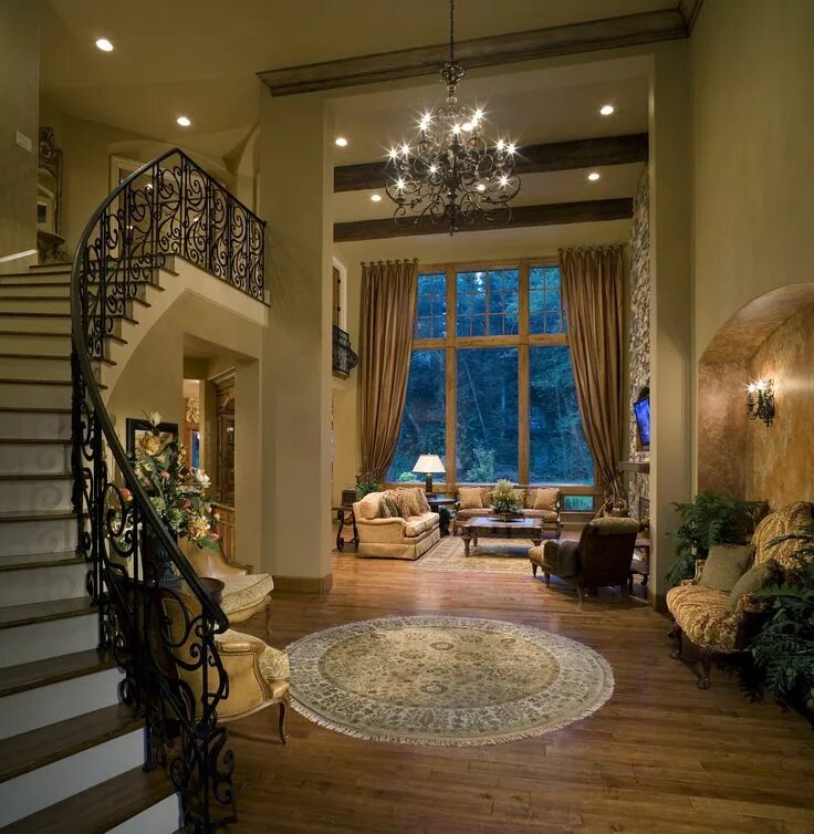 Красивый интерьер внутри дома фото This entrance screams, come into our home! a gorgeous home with hardwood floors,
