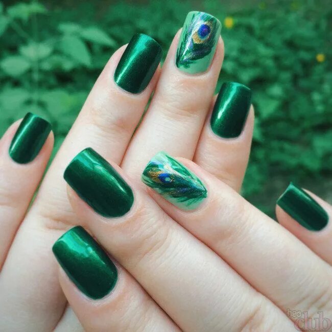 Красивый изумрудный маникюр Пин на доске The emerald manicure