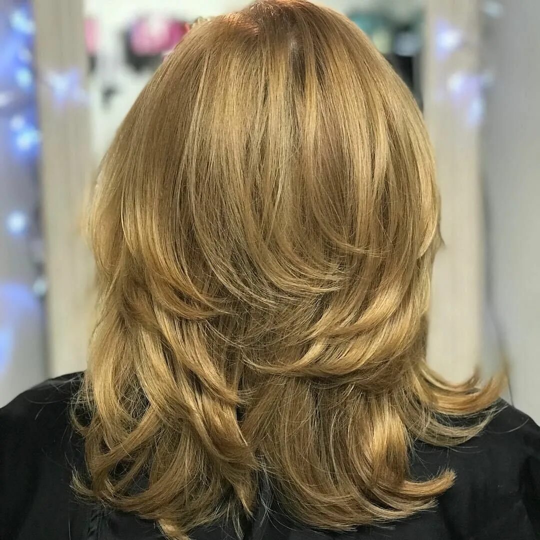 Красивый каскад на средние волосы фото 80 Best Hairstyles for Women Over 50 to Look Younger in 2024 Modern hairstyles, 