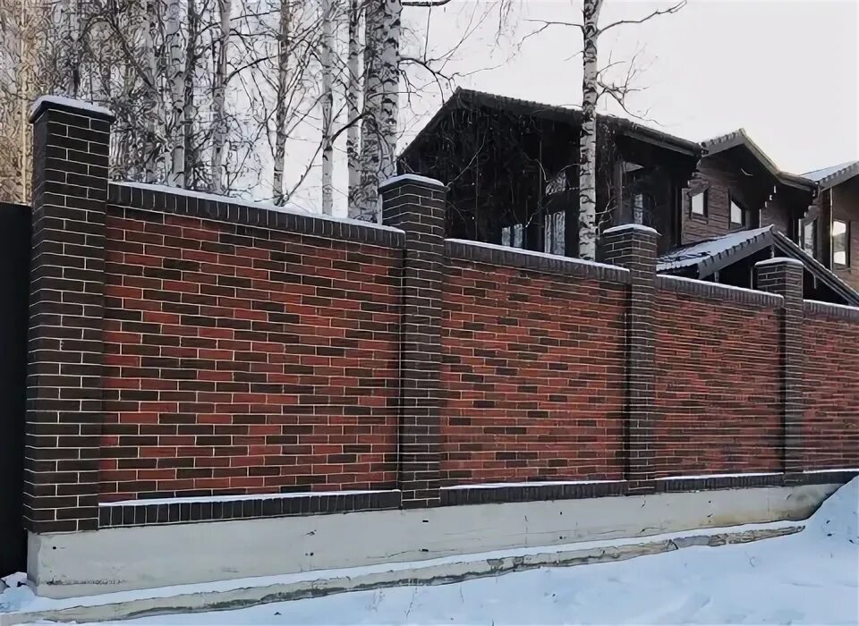 Красивый кирпичный забор фото Заборы кирпичные под ключ в Краснодаре по низкой цене