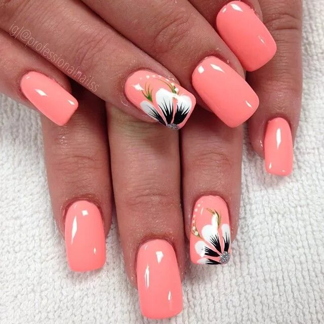 Красивый коралловый маникюр GET POLISHED WITH US! on Instagram: "Sunday flowers ☺" Flower nails, Spring nail