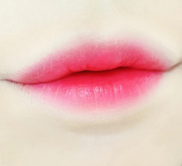 Красивый корейский макияж губ B R E A T H E Beautiful lips, Girls lips, Korean lips