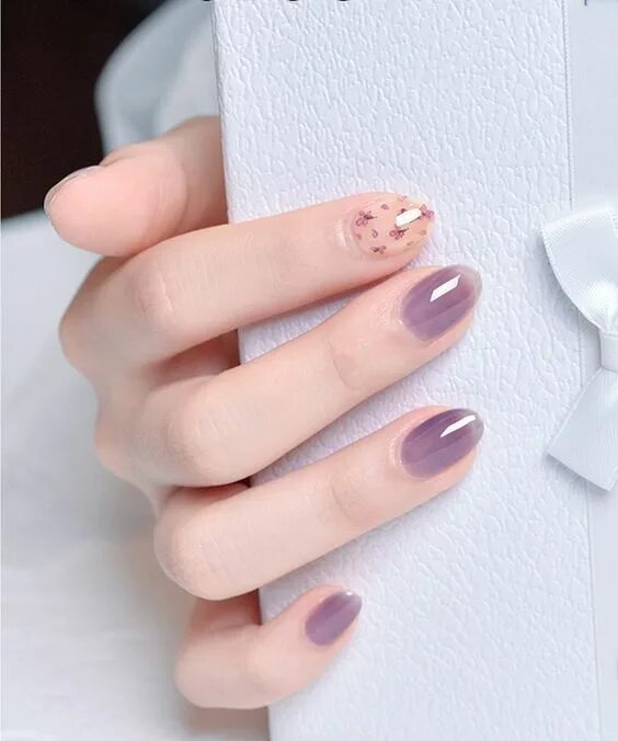 Красивый корейский маникюр 15 Manicuras florales para recibir la primavera con glamour Manicura de uñas, Uñ