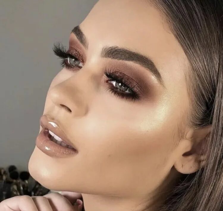 Красивый коричневый макияж глаз Brow Bar - Melissa