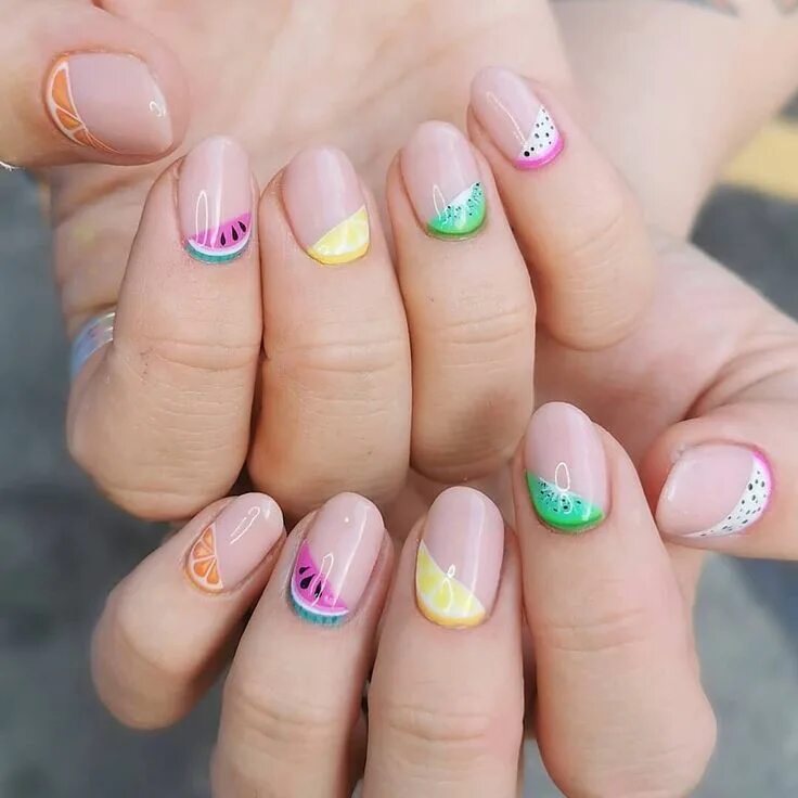 Красивый короткий маникюр для лета Nail It! Magazine on Instagram: "@nails.bab hand painted these fruity cuticle cu