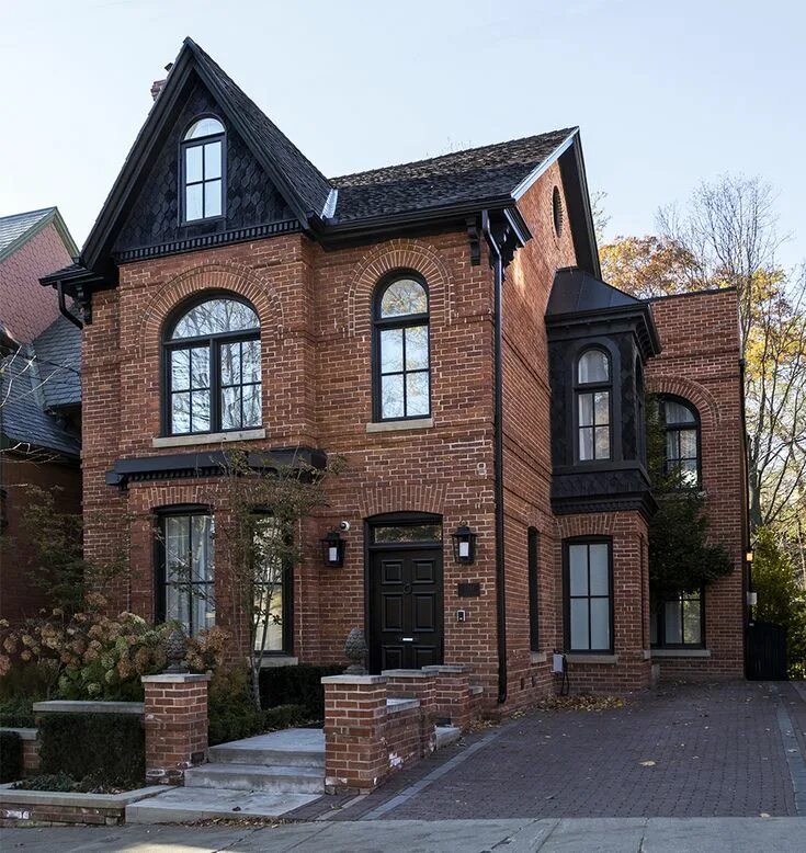 Красивый коттедж из кирпича фото Brick exterior house, House exterior, House styles