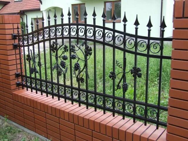 Красивый кованый забор фото Компания мастеровой строительные и отделочные работы в Санкт-Петербурге: 56 маст