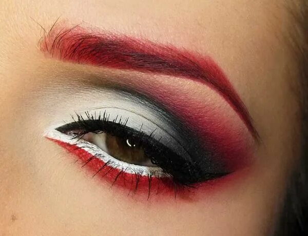 Красивый красный макияж глаз Sugar & Spice 'n Everyone's Demise Eye makeup, Silver eye makeup, Makeup