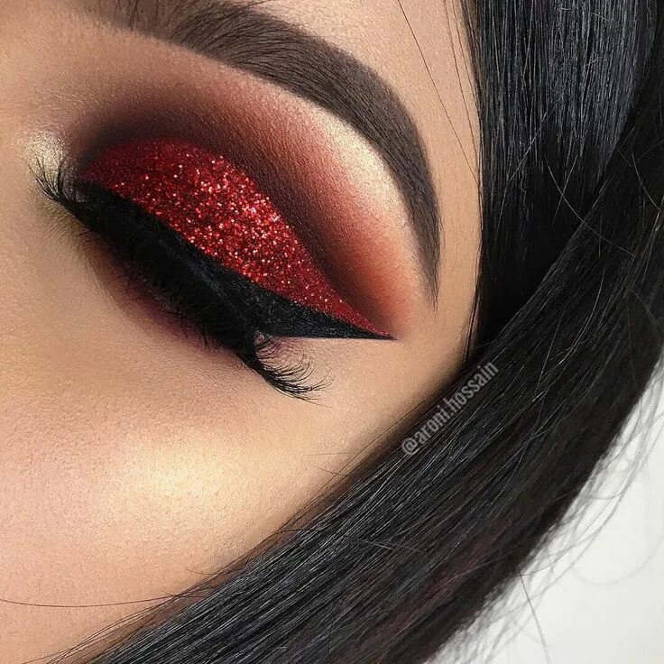 Красивый красный макияж глаз ARONI HOSSAIN on Instagram: " in 2024 Red eyeshadow makeup, Mauve makeup, Red ey