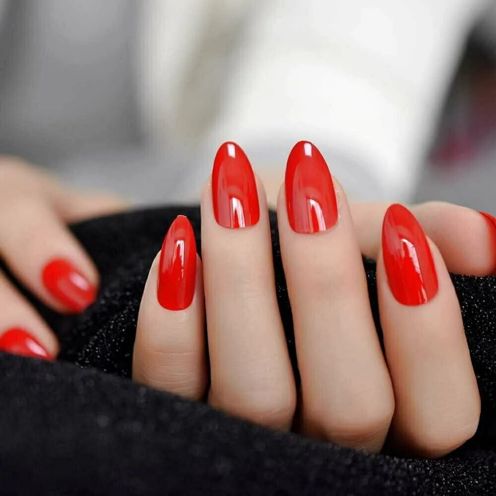 Красивый красный маникюр Pro100nail, ногтевая студия, Тверская ул., 1/13, Колпино - Яндекс Карты