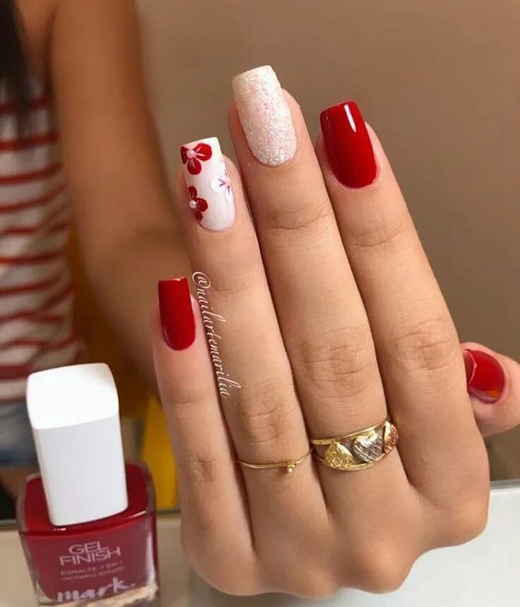 Красивый красный маникюр дизайн на квадратный UNHAS VERMELHAS DECORADAS 2020 - Luiza Gomes Unhas vermelhas, Unhas lindas, Unha