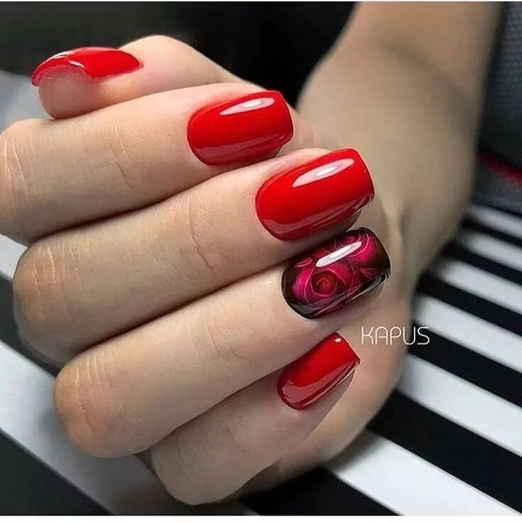 Красивый красный маникюр дизайн на квадратный 140+ Red Nail Art Designs 2018. Cute Nail Art Ideas for a Red Manicure. (2) Гвоз