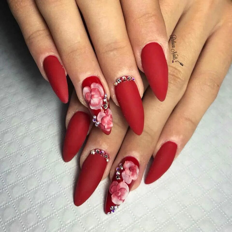 Красивый красный маникюр миндаль Pin by Gisella Aguilar on Moda para dama Chic nails, Elegant nails, Unique nails