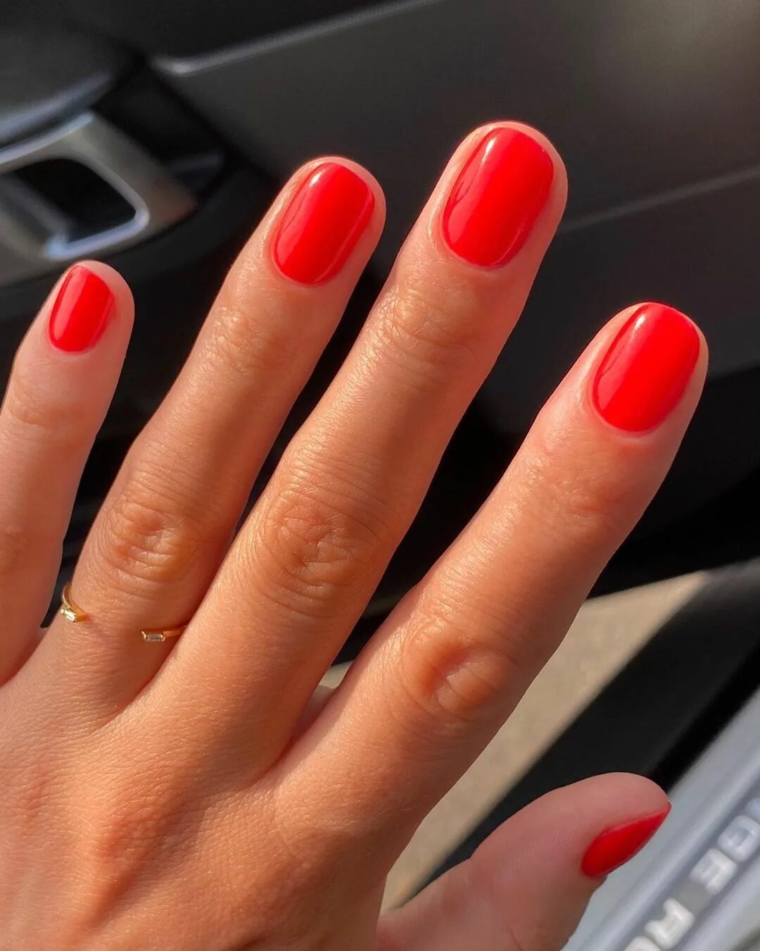Красивый красный маникюр на короткие ногти Prep @navyprotools ▫ Colour - Arina @biosculpturegelgb #navyprotools #navypro #b