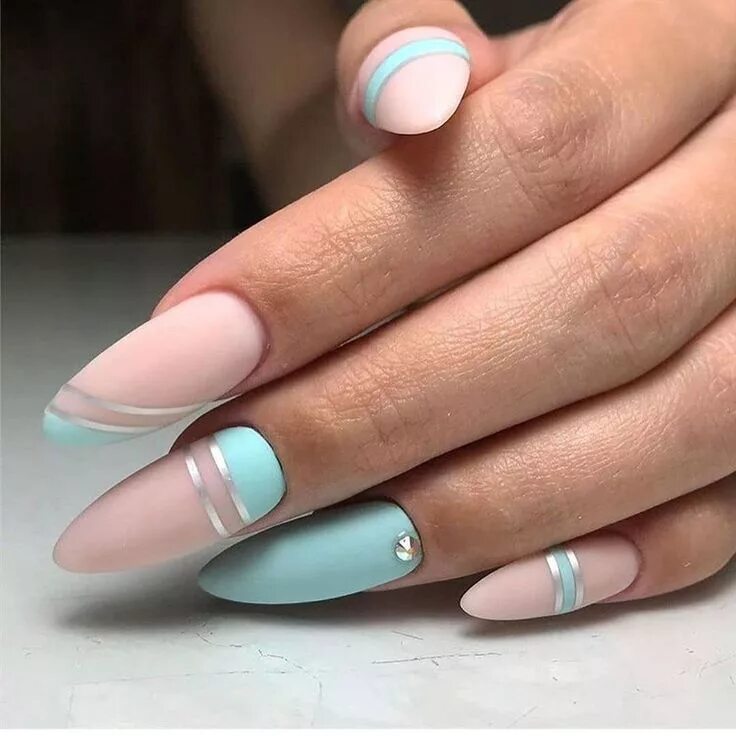 Красивый круглый маникюр фото Пин от пользователя Mó Ru на доске nails Дизайнерские ногти, Красивые ногти, Гел