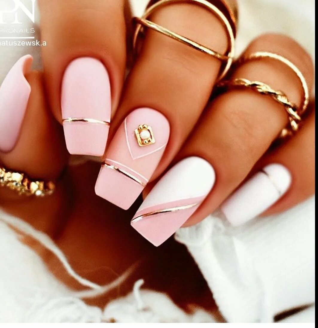 Красивый квадратный маникюр 50+ Pretty Pink Nail Design Ideas - The Glossychic Matte pink nails, Pink acryli