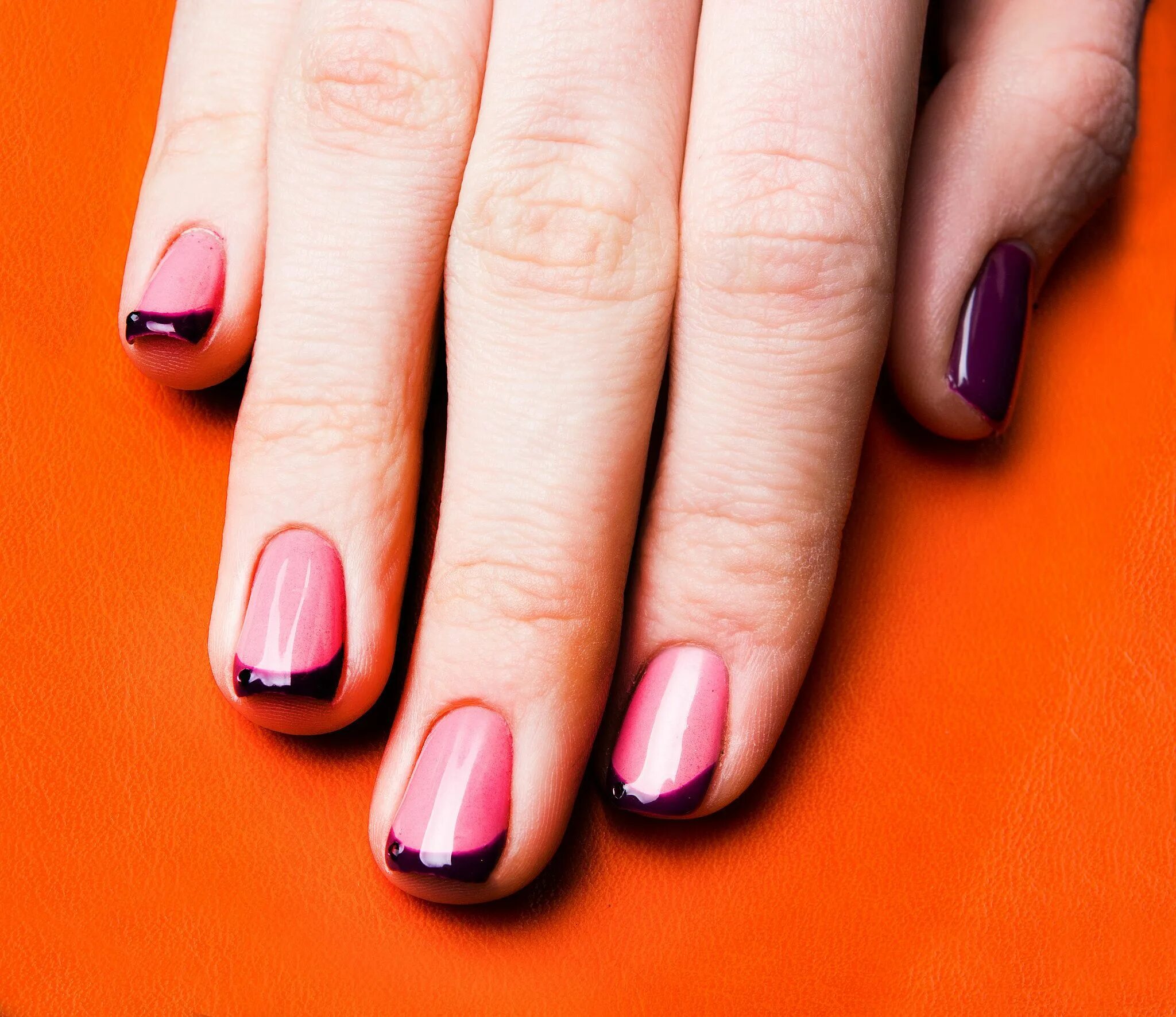 Красивый лак на короткие ногти фото 10 Nail Polish Gift Sets That Pros Recommend
