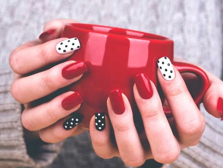 Красивый легкий дизайн маникюра #nails #nailswag #nailstagram #nails2inspire #nailsofinstagram #nailsdid #nailso