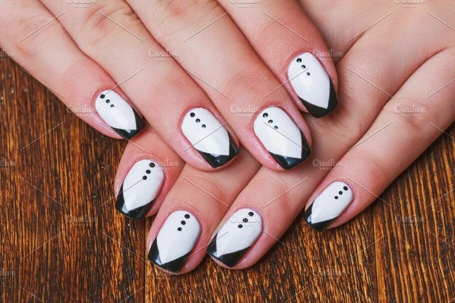 Красивый легкий дизайн маникюра Black and white nail art containing nail art, manicure, and nail White nail art,